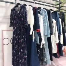 廣州市白云區石門慕語服裝經營部 供應產品